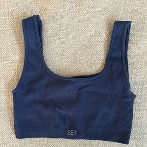 SET Active workout top